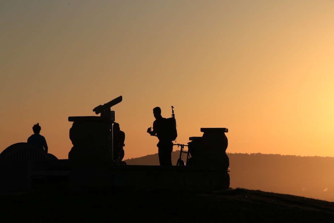 Hamas Returns Body of Israeli-US Soldier to Israel  