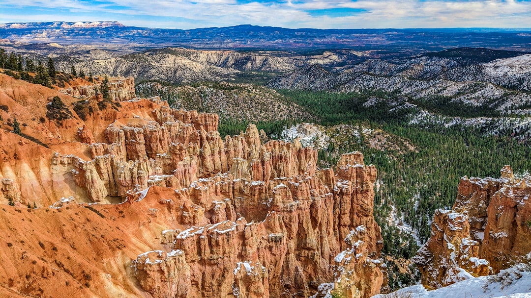 Hidden Gems: US National Parks to Explore in 2025