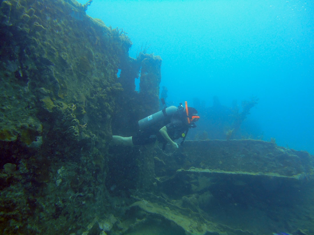 USS Gerald R. Ford's Caribbean Presence: Strategic Move  