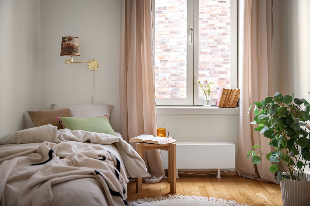 Achieve a Clutter-Free Home with Minimalism