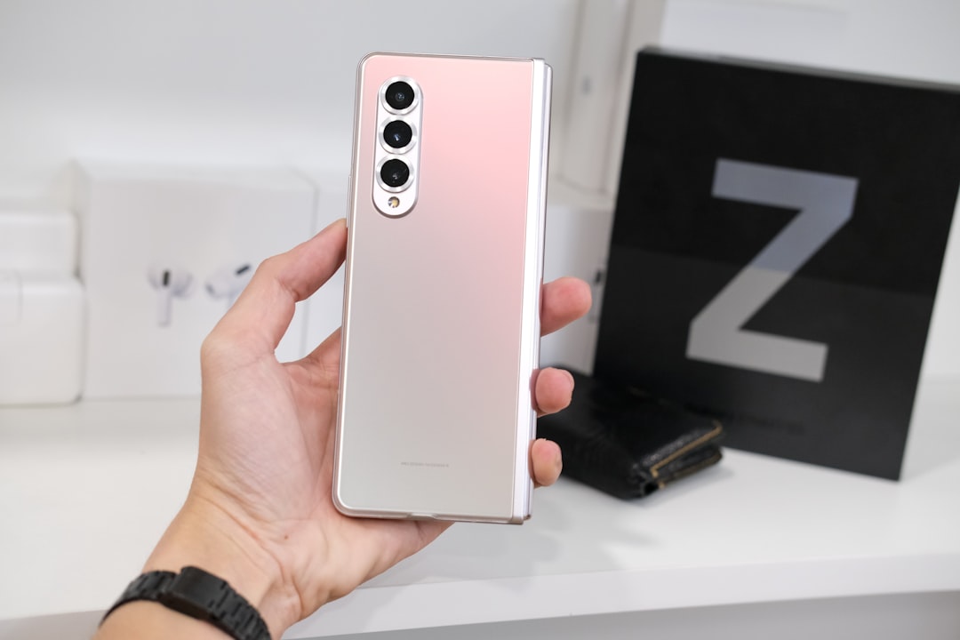 Samsung Galaxy Z Fold 8 Available for $599  